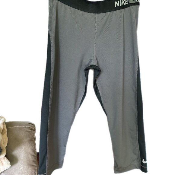 Nike Pants Women L Dri Fit Cropped Running Yoga Joggers Spandex Black Gray - Picture 2 of 12